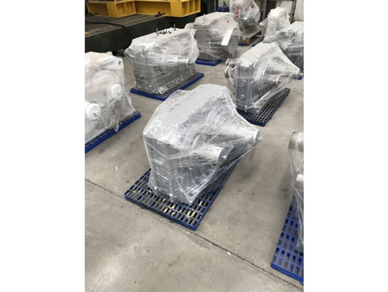 振动筛激振器